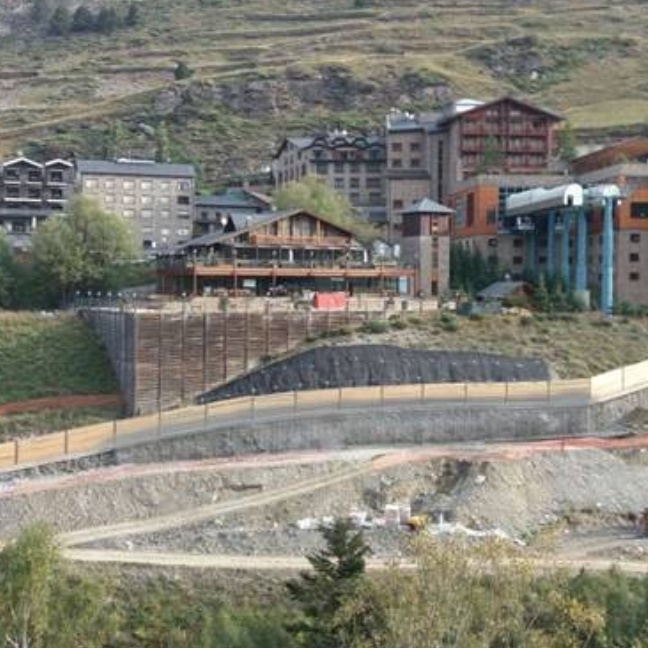 SKIABLE PLATFORM IN SOLDEU