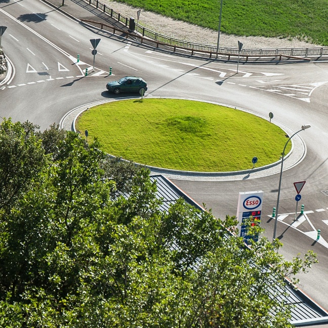 Roundabout at Torrent dels Hortells 