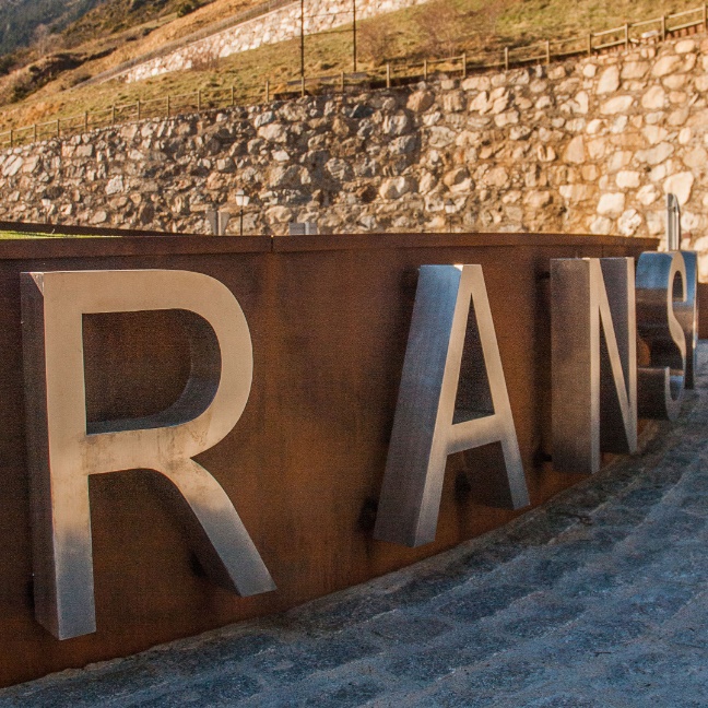 Construction of a roundabout at Ransol